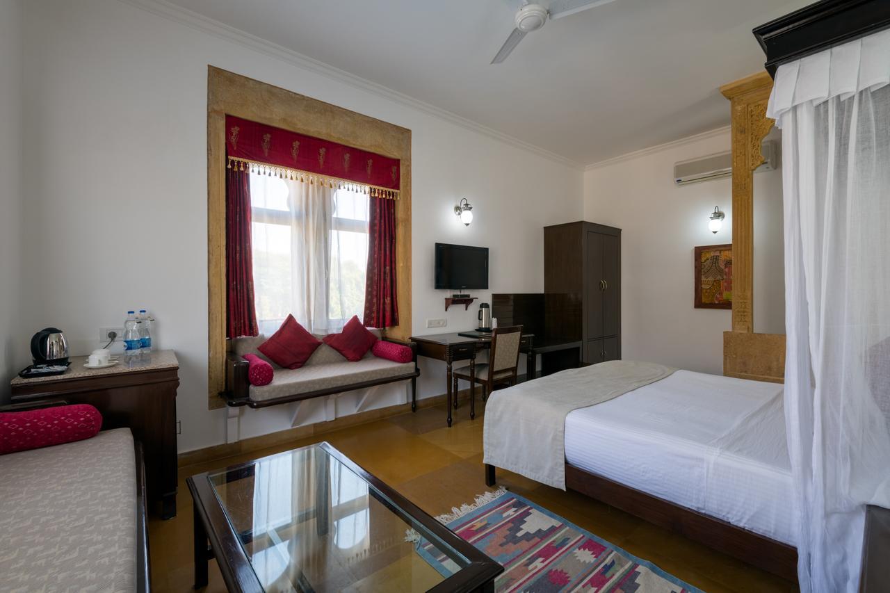 Hotel Rang Mahal Dzsaiszalmer Kültér fotó