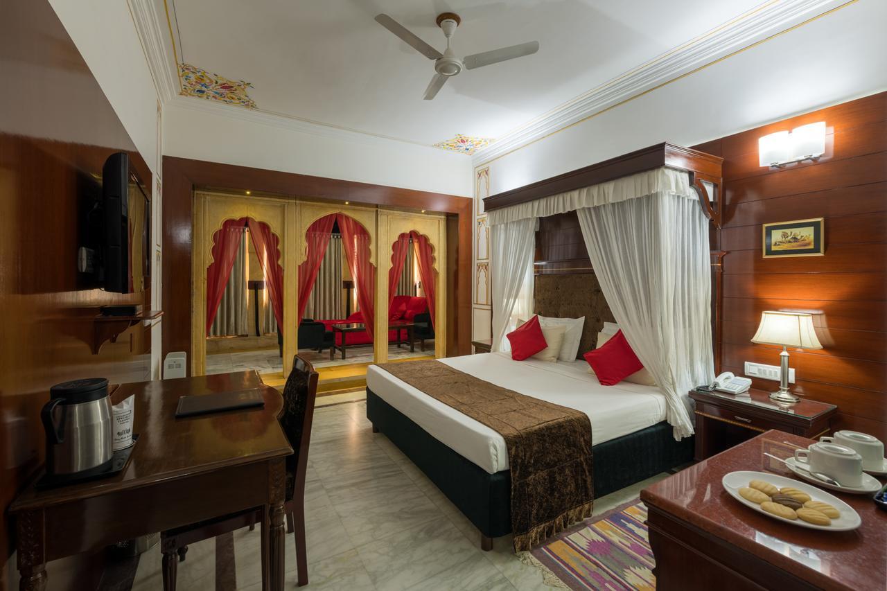 Hotel Rang Mahal Dzsaiszalmer Kültér fotó