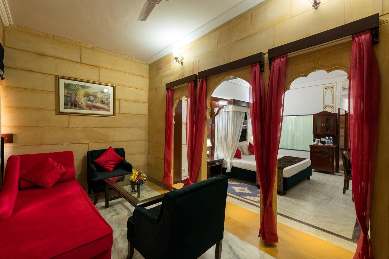 Hotel Rang Mahal Dzsaiszalmer Kültér fotó
